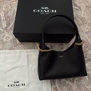 Coach Black Leather 23 Shoulder Bag with Gold Chain